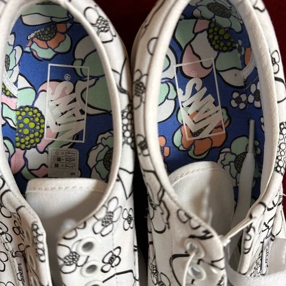 Vans White and Black Floral Sneakers - Picture 11 of 13